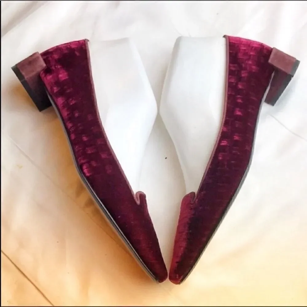 DIANE B. Low heel deep burgundy shoes.  NEW